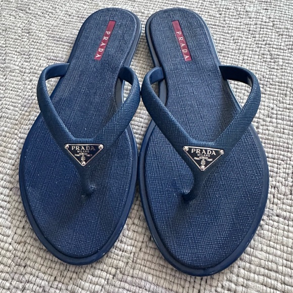 Authentic Prada Saffiano Rubber Flip Flop Thong Metal Logo (with box). Worn 1x - Picture 1 of 14